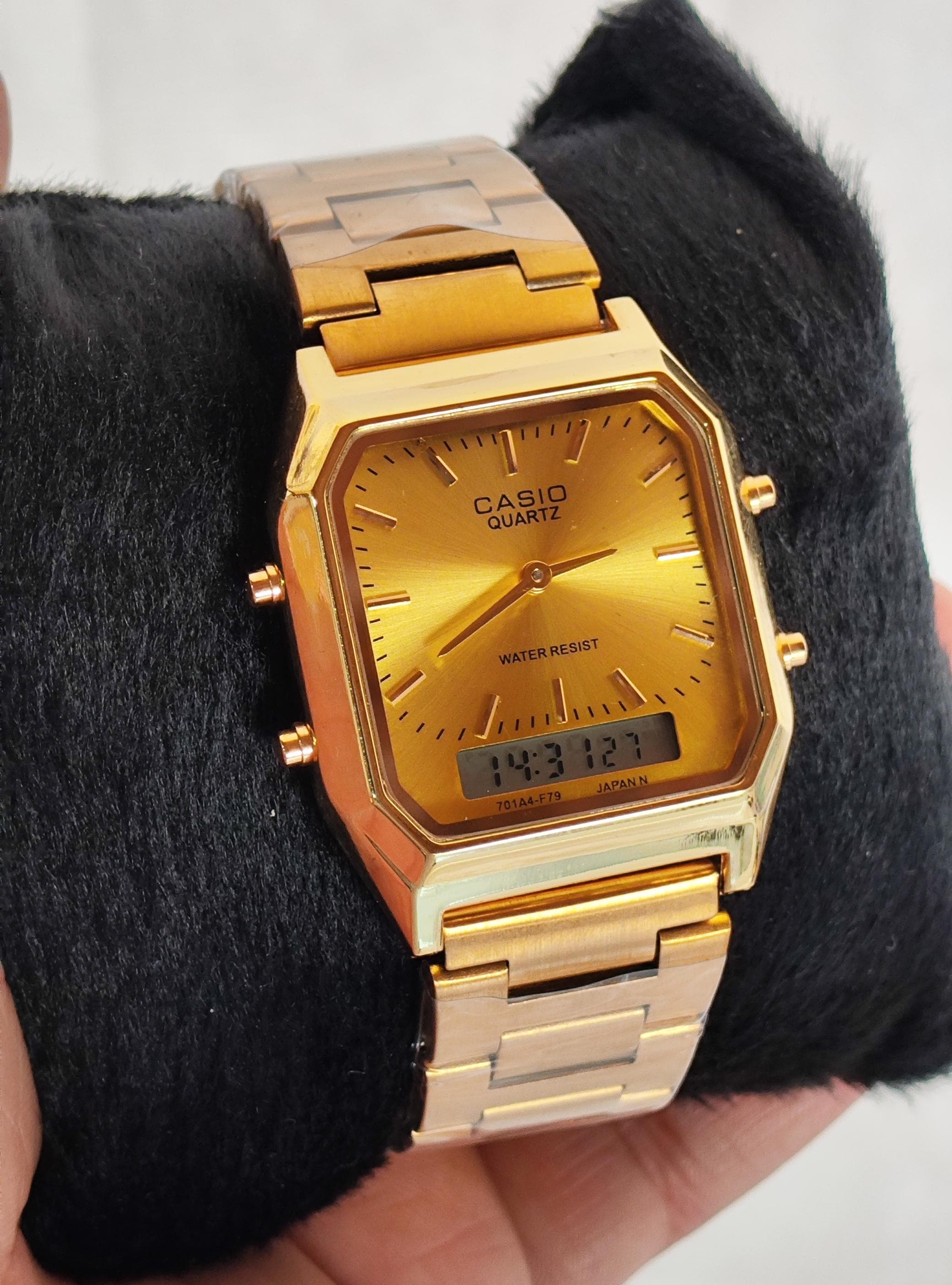 Relógios feminino e masculino 